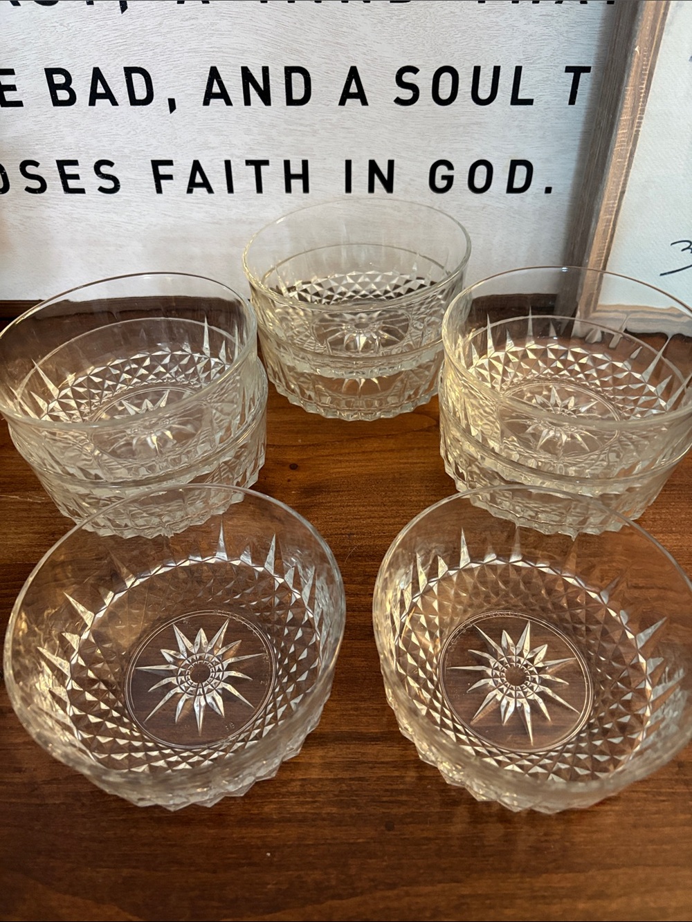 (8) VTG ARCOROC France Starburst Star Cut Dessert Fruit Bowls Glass Crystal